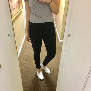 American Eagle Hi-Rise Black Skinny Jean